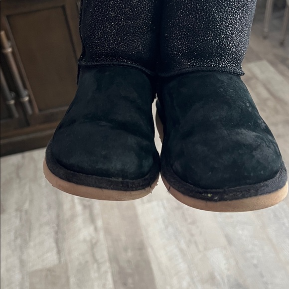 UGG Black Glitter Boots little girl size 1 age 7-8 years old - Picture 3 of 5